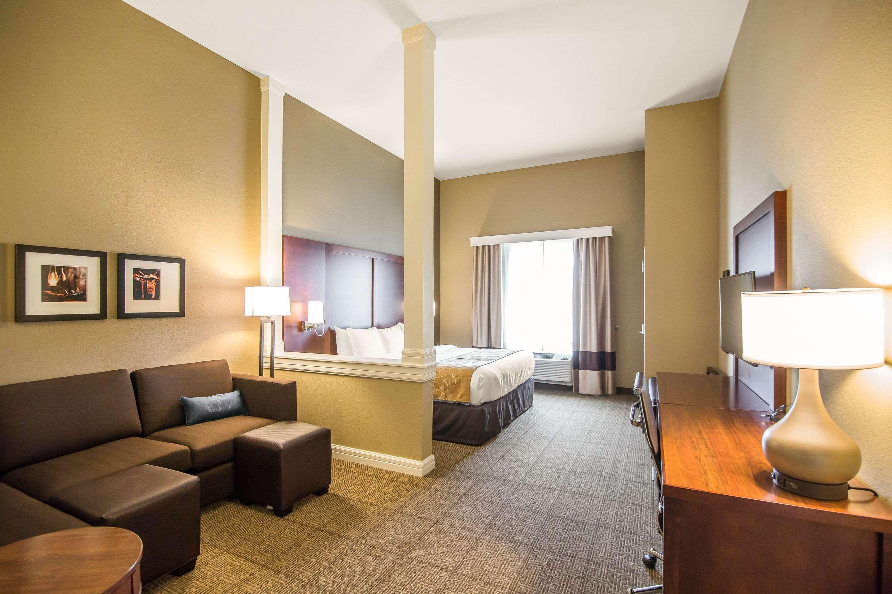 Comfort Suites - Dodge City Exterior foto